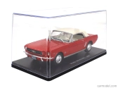 ROZBALENÉ – Edicola Ford USA Mustang 1965 – s vitrínou – With Showcase 1:24 červená biela